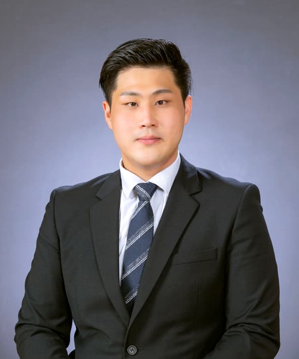 최국현
